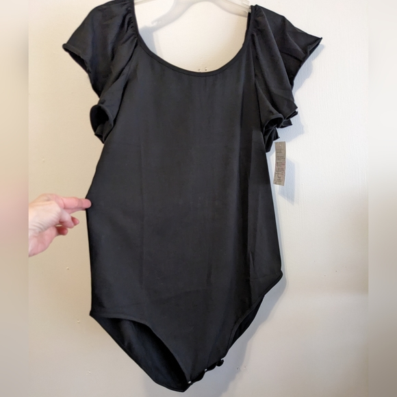 Eden & Ivy black plus size bodysuit ruffle sleeves. Nwt - Picture 5 of 15